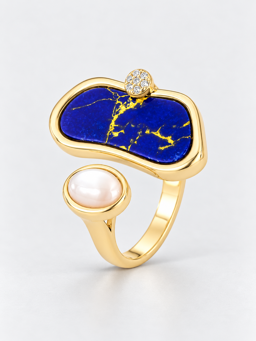 BALBINO Galassia statement ring with lapis lazuli and luminous cabochon