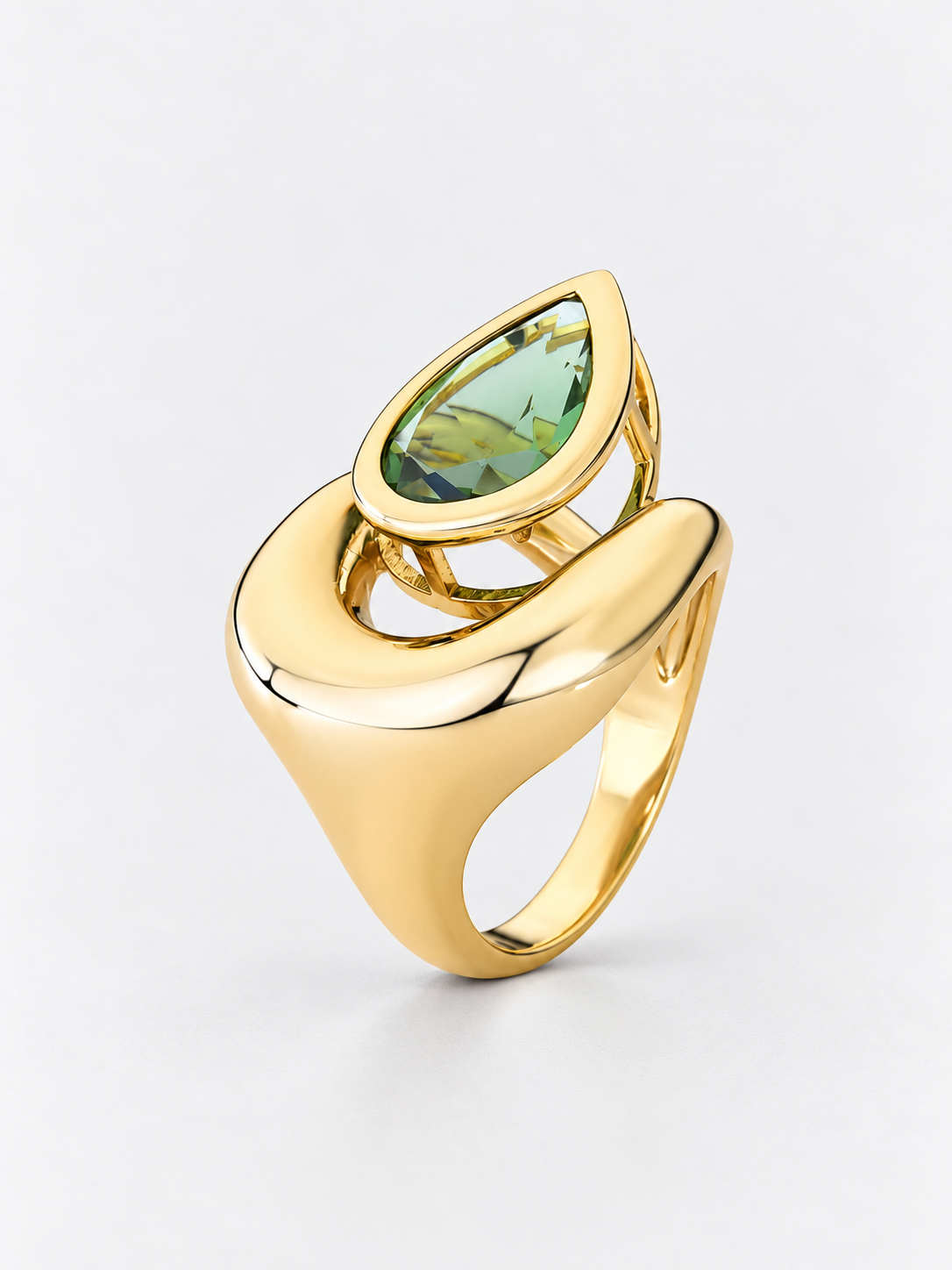BALBINO MIDORI statement ring with green crystal and sculptural golden curves