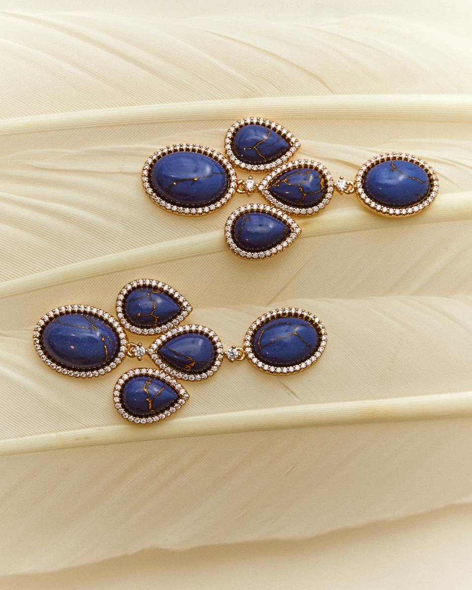 Morada - Drop Earrings